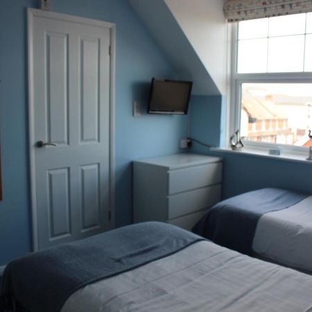 Beamsley Lodge B&B Eastbourne Exteriör bild