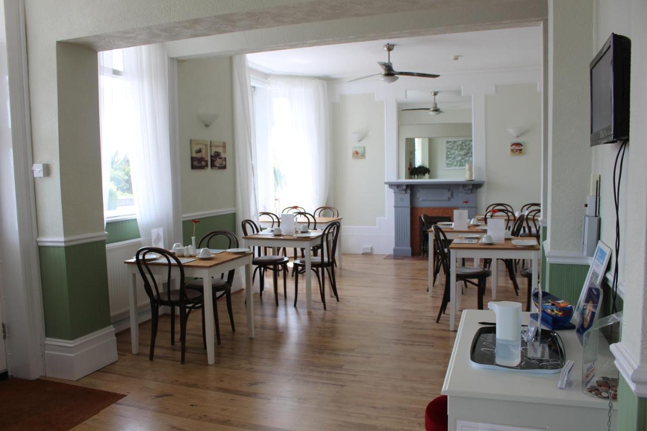 Beamsley Lodge B&B Eastbourne Exteriör bild