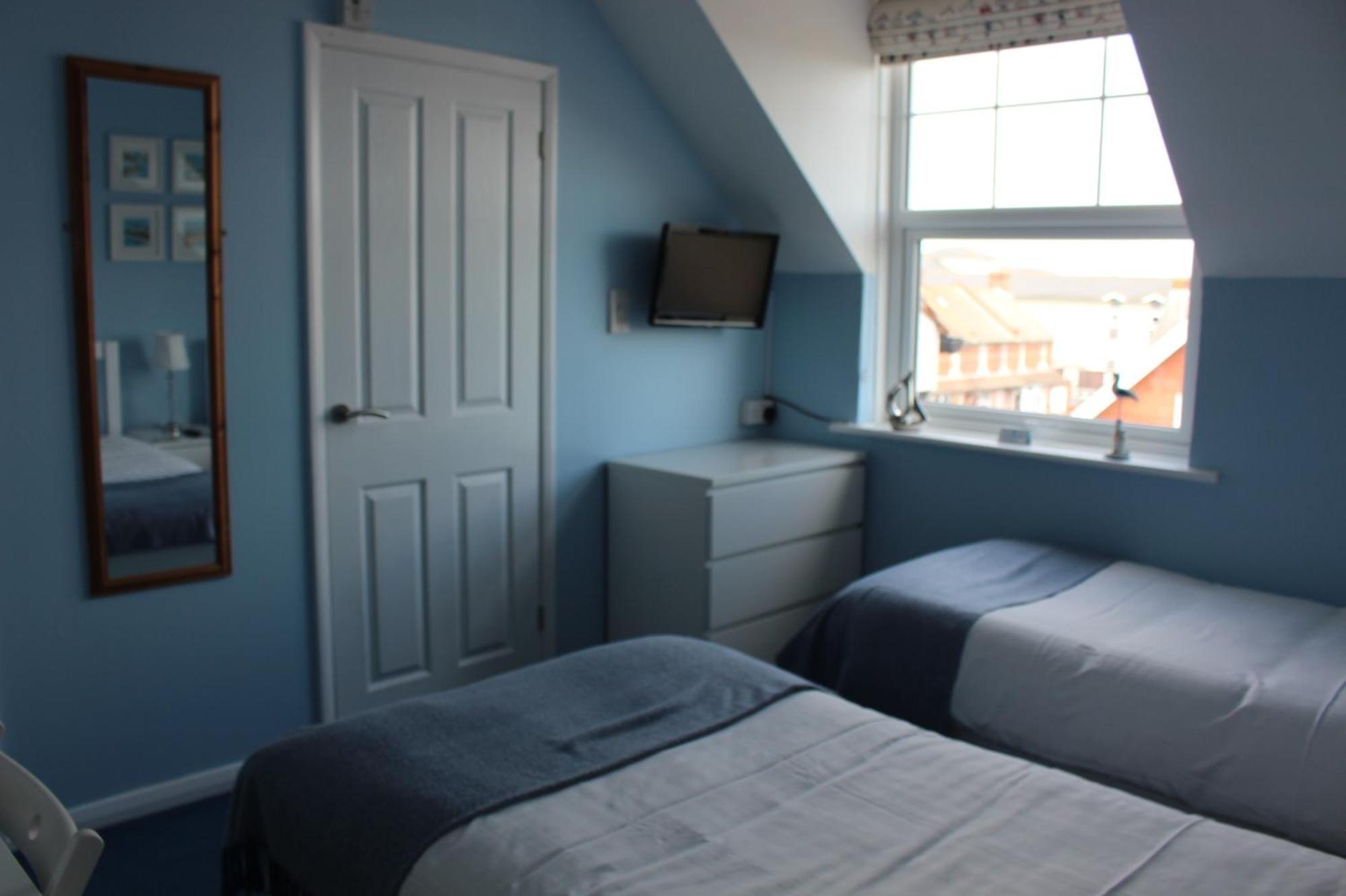 Beamsley Lodge B&B Eastbourne Exteriör bild