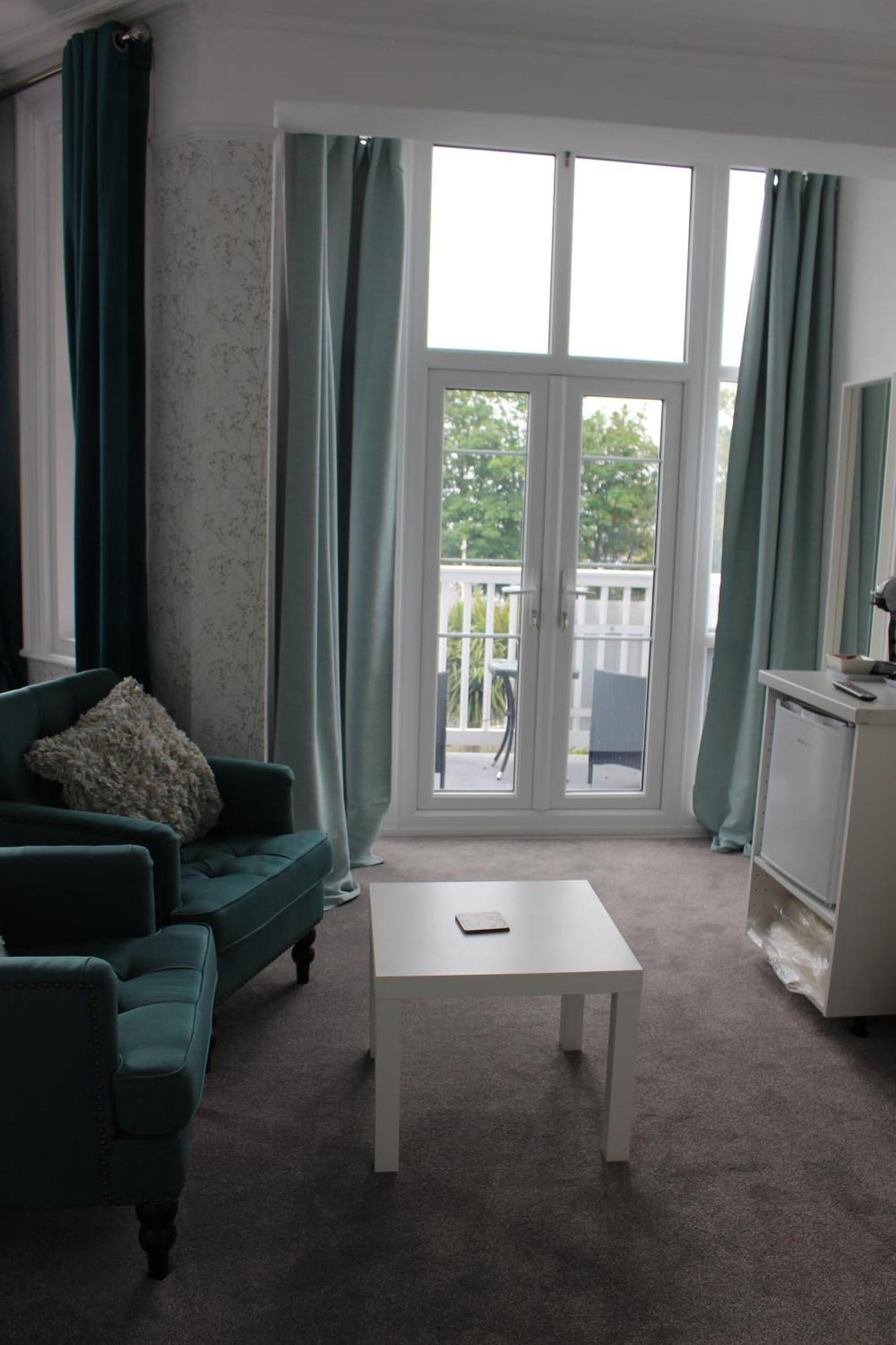 Beamsley Lodge B&B Eastbourne Exteriör bild