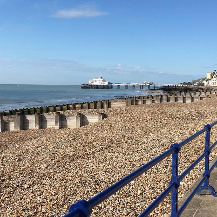 Beamsley Lodge B&B Eastbourne Exteriör bild