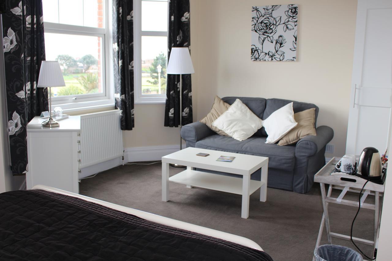 Beamsley Lodge B&B Eastbourne Exteriör bild