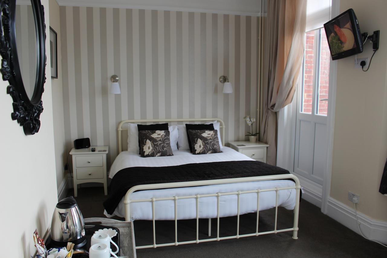 Beamsley Lodge B&B Eastbourne Exteriör bild