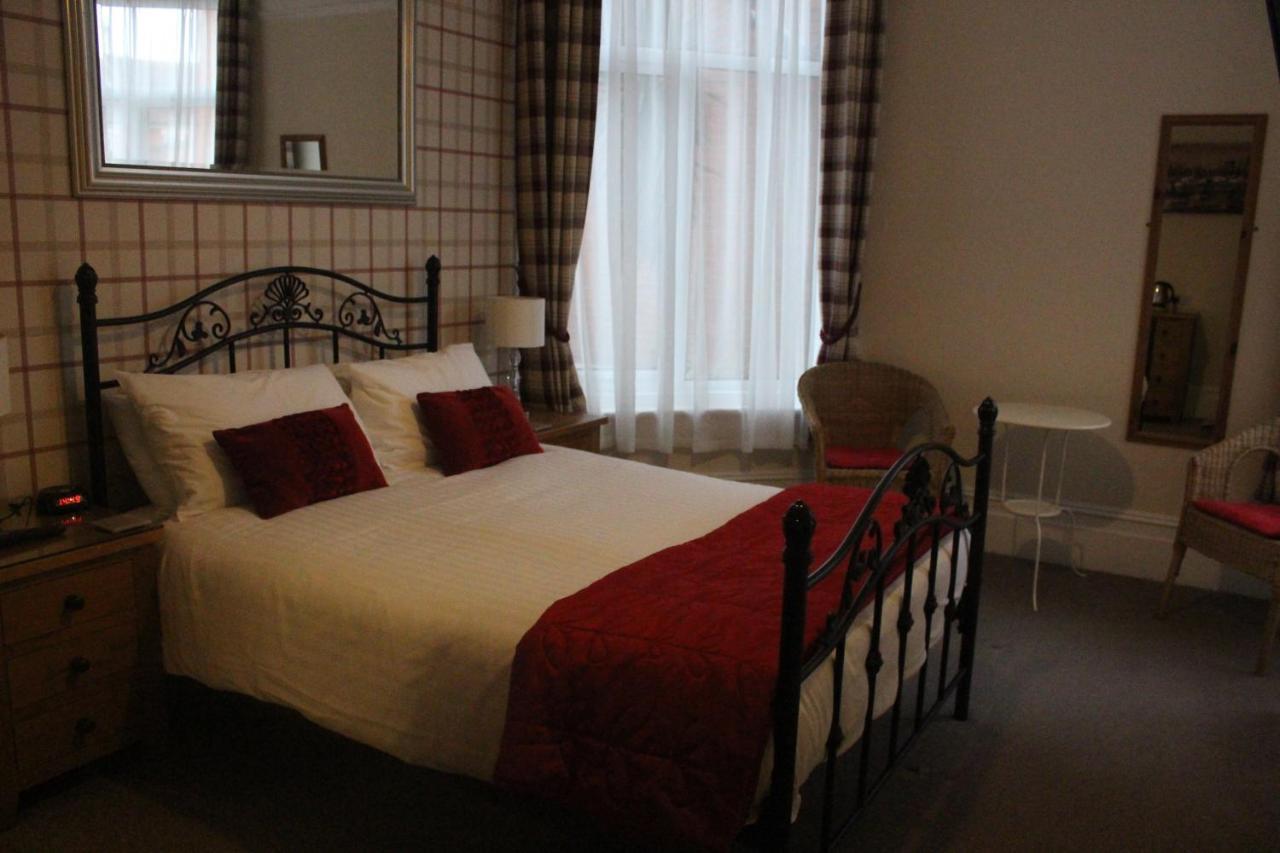 Beamsley Lodge B&B Eastbourne Exteriör bild